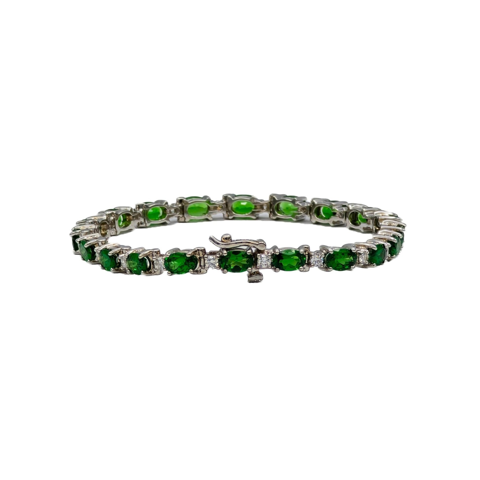 9.97 Carat oval green garnet and diamond bracelet in 14K white gold