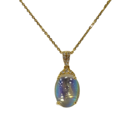 Rainbow moonstone and diamond necklace in 18K yellow gold